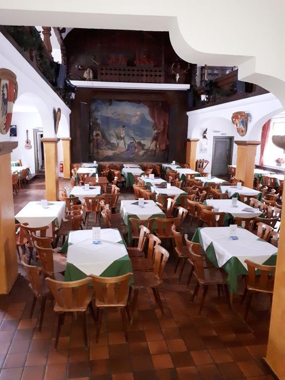 Gasthof Zum Rassen Garmisch-Partenkirchen Dış mekan fotoğraf
