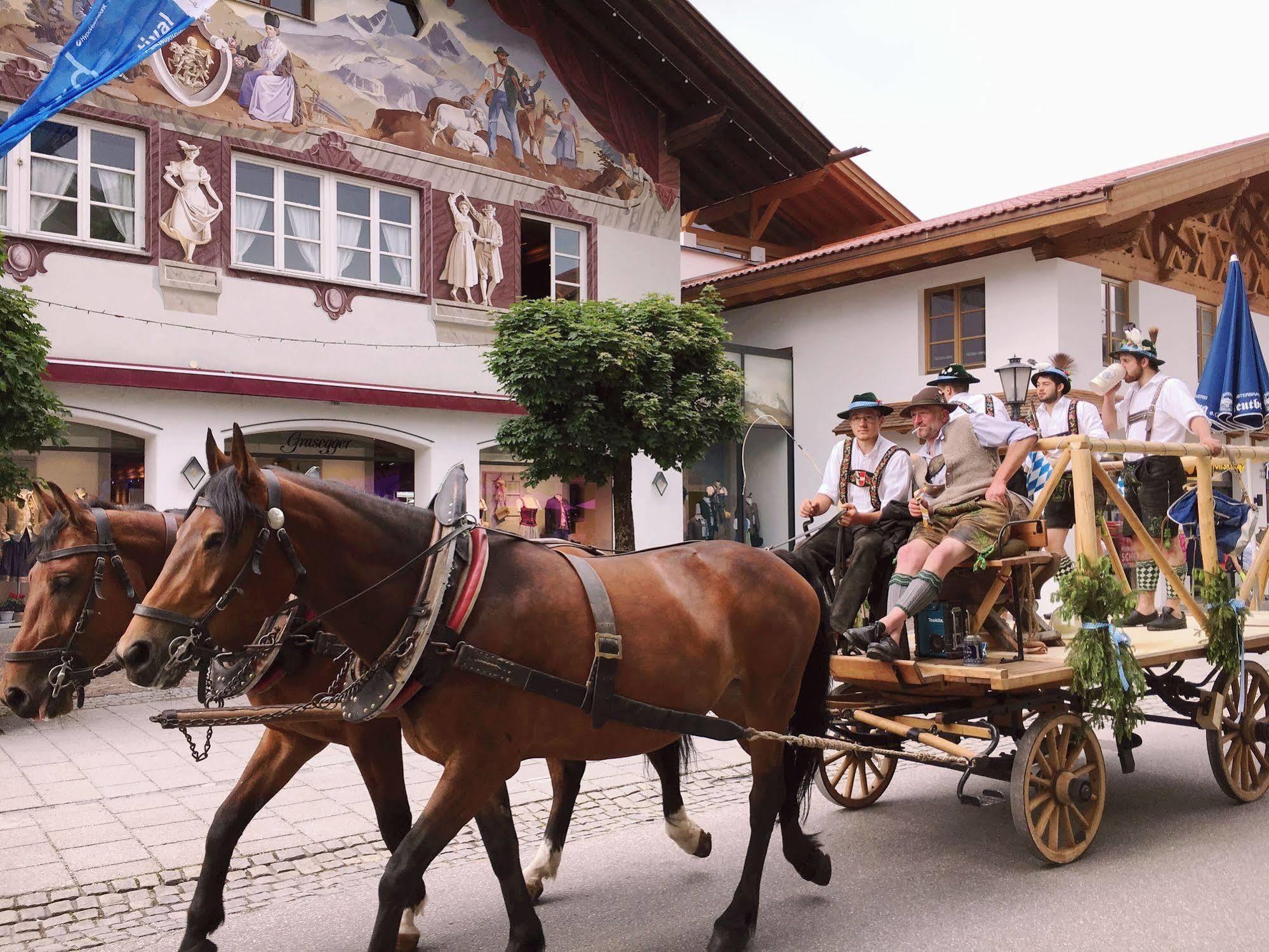 Gasthof Zum Rassen Garmisch-Partenkirchen Dış mekan fotoğraf